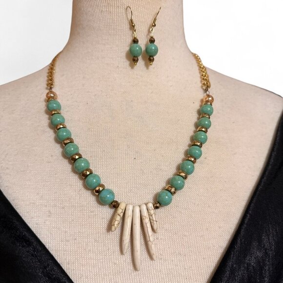 REIMAGINED Green Chalcedony Magnesite Bead Necklace Earring Set - Picture 7 of 9